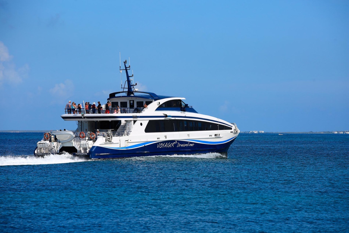 Voyager 3 Dreamliner ferry